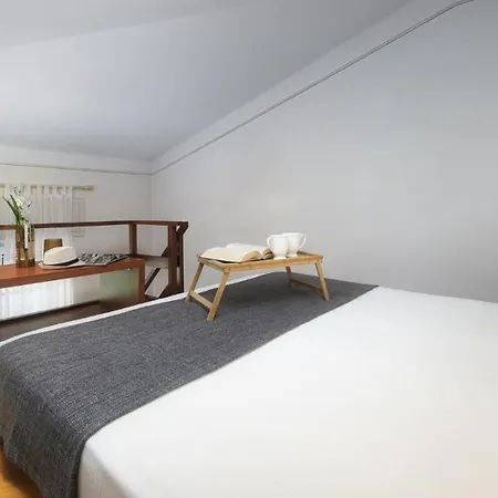 Villa Gaius 8&2, Emma *